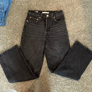 Levi’s Ribcage Straight Jeans